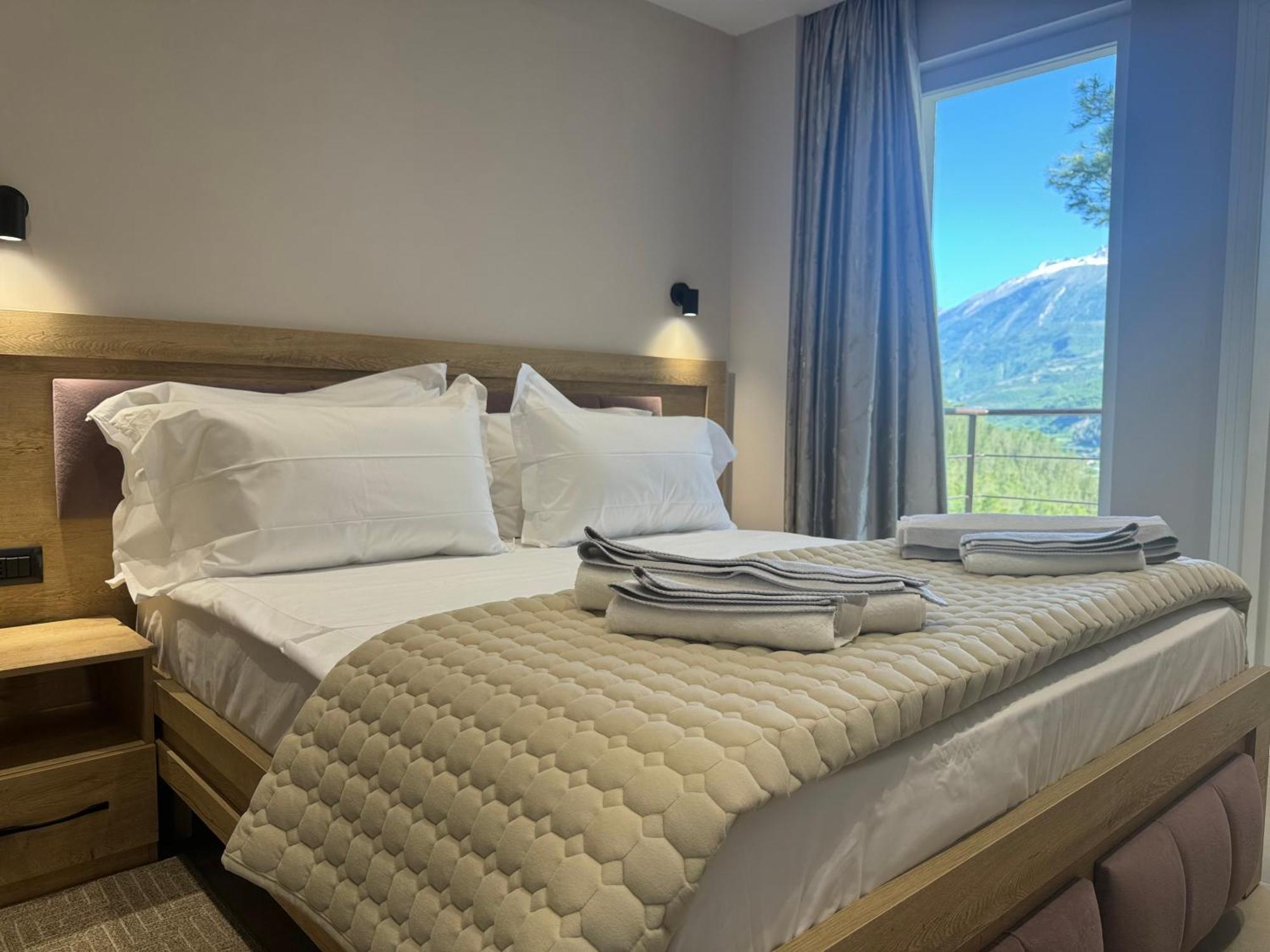 Hotel Kseal Përmet Esterno foto