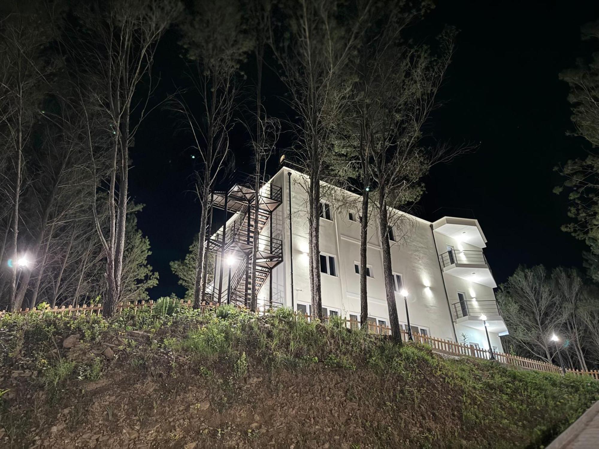 Hotel Kseal Përmet Esterno foto